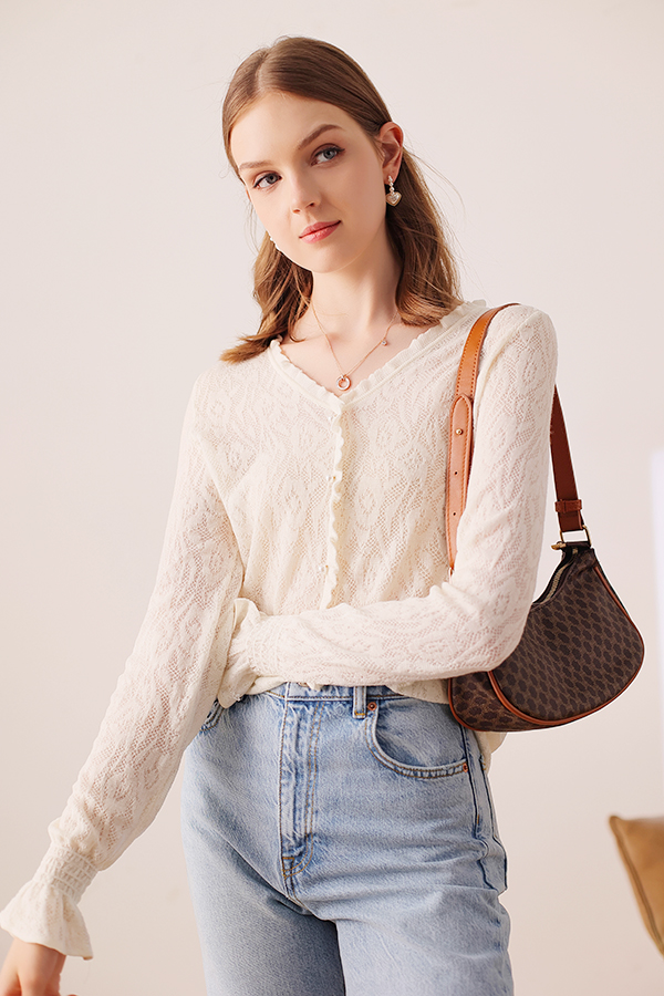 秋款镂空針織衫